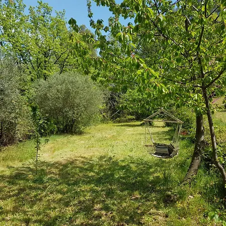 Colombes Villa *